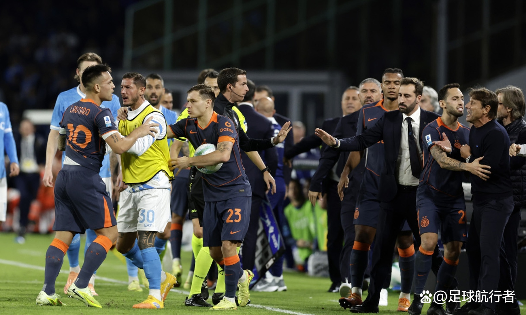 爱游戏体育-关于德布劳内回归赛场，战术调整首场状态亮眼，巴塞罗那观众沸腾！的信息